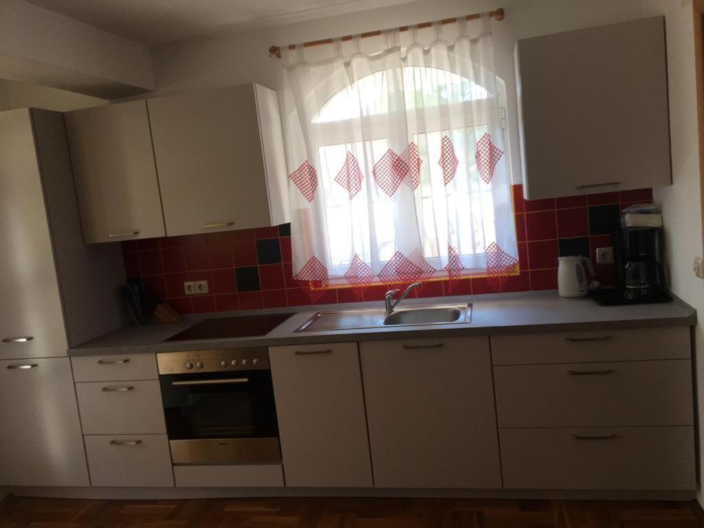 Apartman Put Svete Kate Raslina Εξωτερικό φωτογραφία