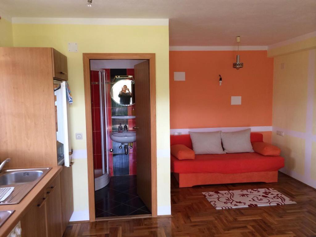 Apartman Put Svete Kate Raslina Εξωτερικό φωτογραφία